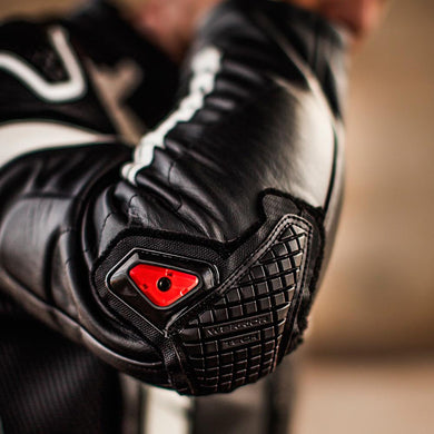 EA/ ELBOW WARRIOR SLIDERS BLK/RED