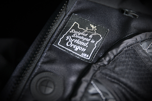 JACKET DKR MNS BLACK